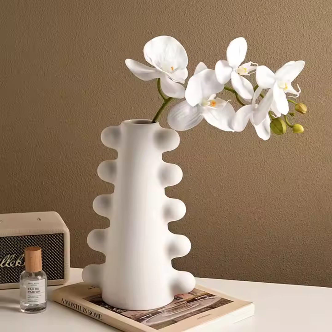 Isla Vase in Bone White