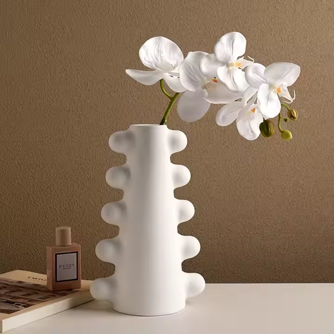 Isla Vase in Bone White